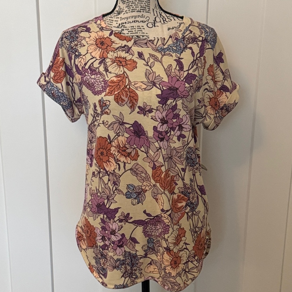 Cupio Cream Floral Short Sleeve Tee with Purple & Orange Flowers